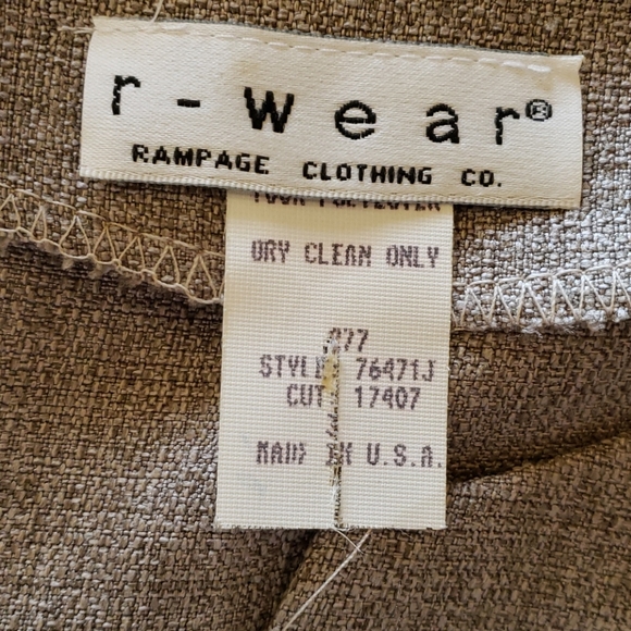 2 piece sleeveless suit - Picture 6 of 6